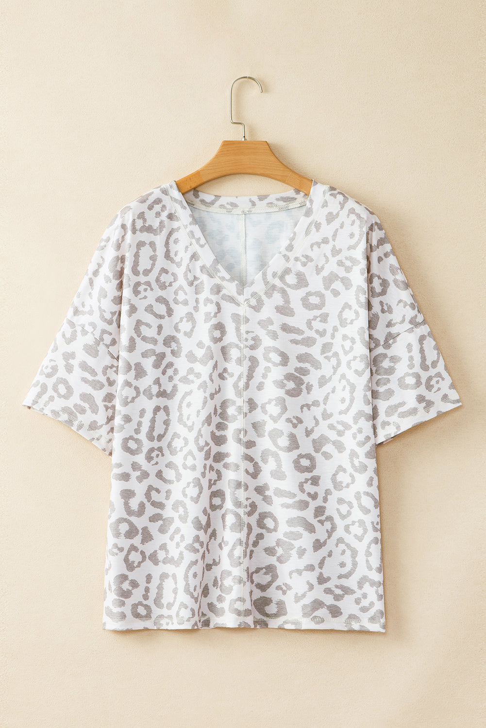 Leopard Print Exposed Seam V Neck Plus Size T Shirt