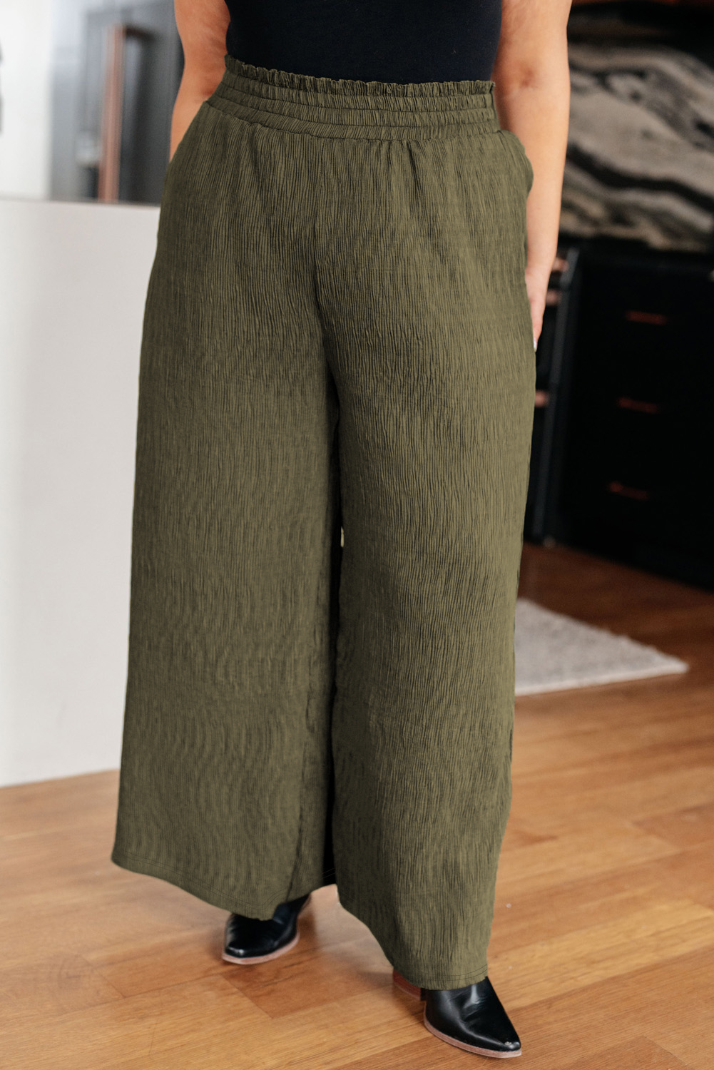 Jungle Green Plus Size Textured Shirred High Waist Pants