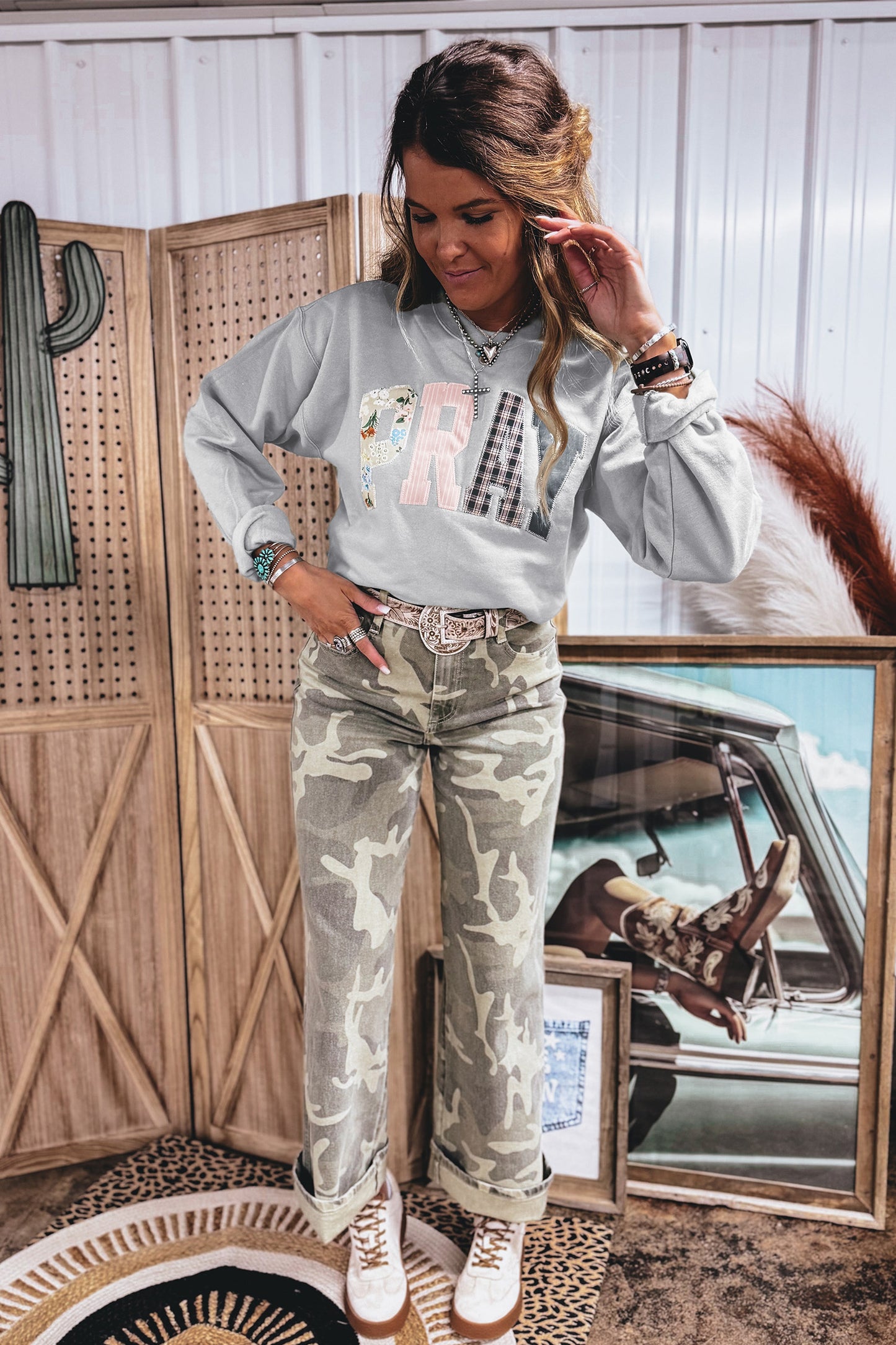 Green Bay Floral Buffalo Plaid Striped Embroidered Patch Western Pullover Sweatshirt