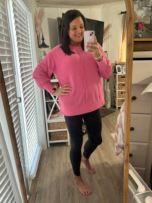 Bonbon Twist Ribbed Exposed Seam Detail Plus Size Top