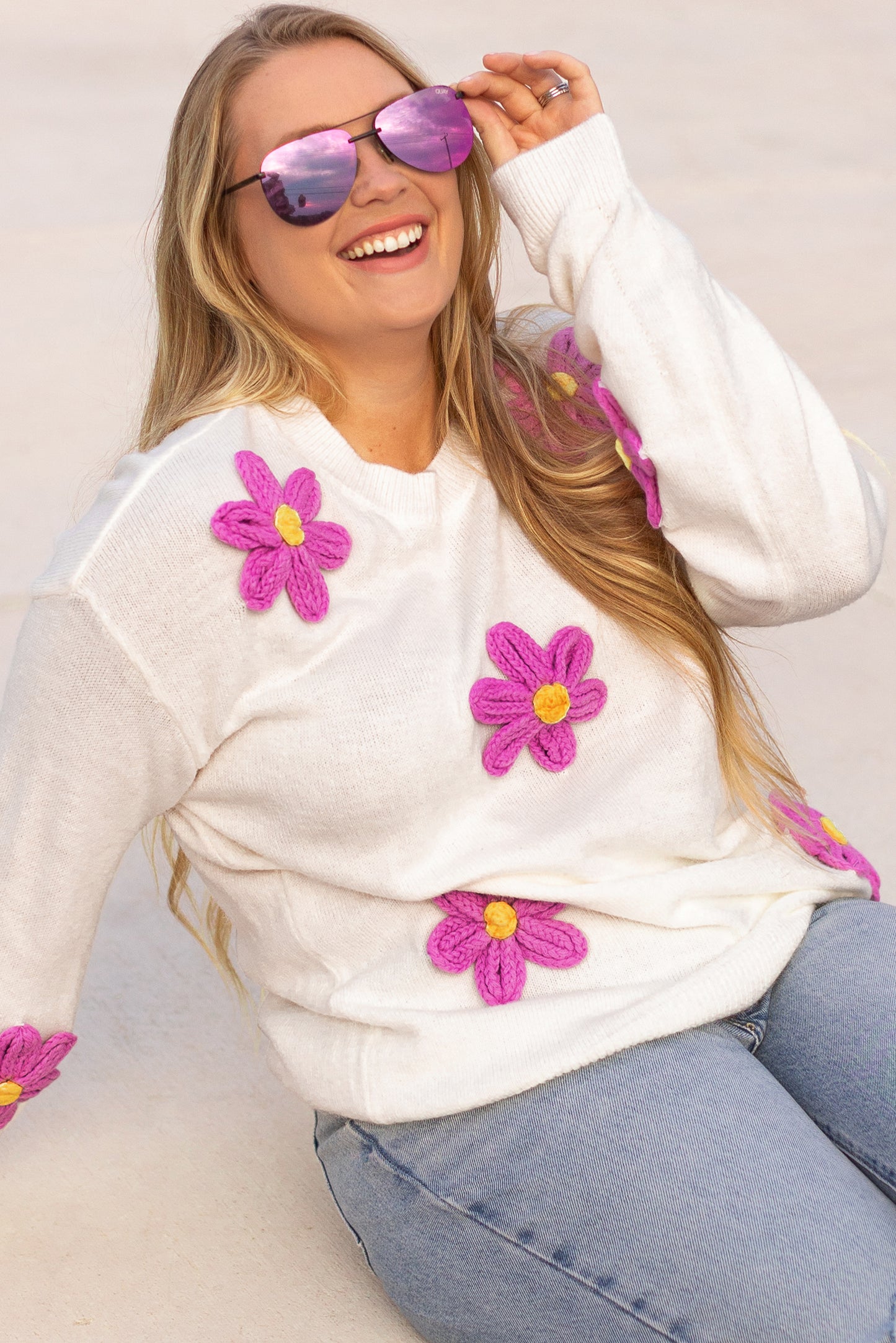 White Plus Size 60s Flower Drop Shoulder Knit Sweater